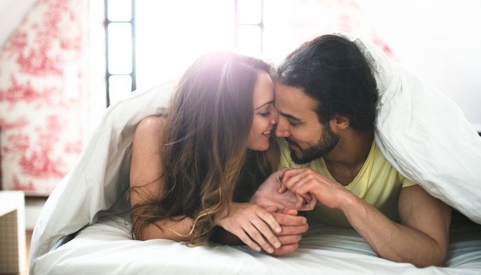 11-semne-ca-partenerul-te-doreste-din-iubire-nu-doar-pentru-sex.jpg